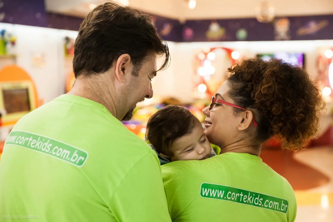 Especialista em Corte de Cabelo Infantil...