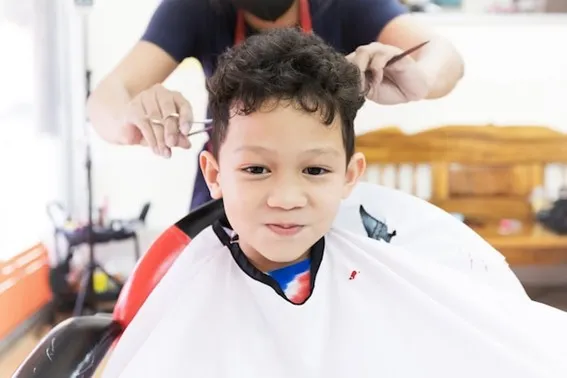 Especialista em Corte de Cabelo Masculino Infantil na Corte Kids Especialista em Corte de Cabelo Masculino Infantil na Corte Kids