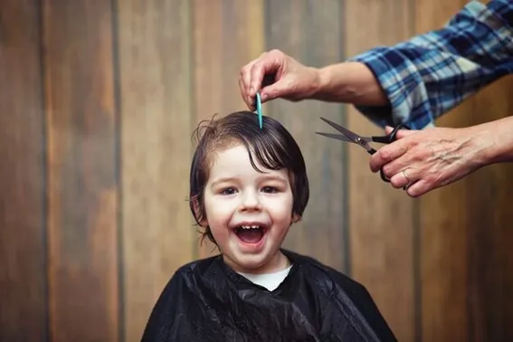 Especialista em Cabelo Infantil Masculino na Corte Kids